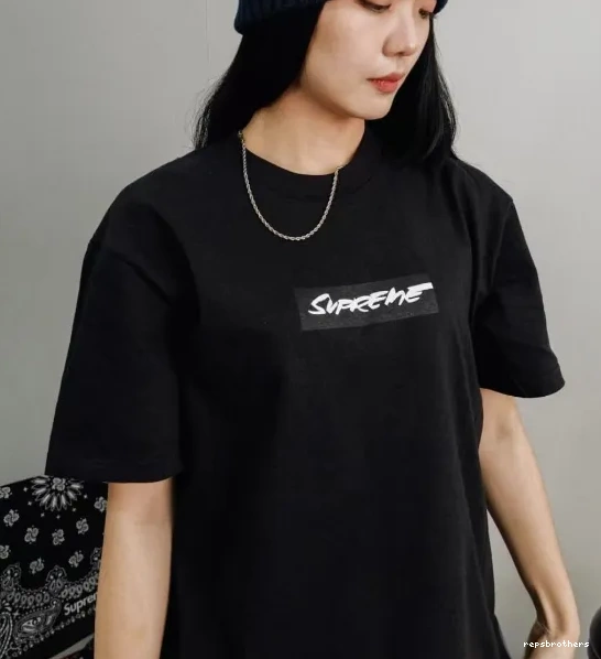 XL M S 24SS White Futura L Logo Black Box and Tee 0915